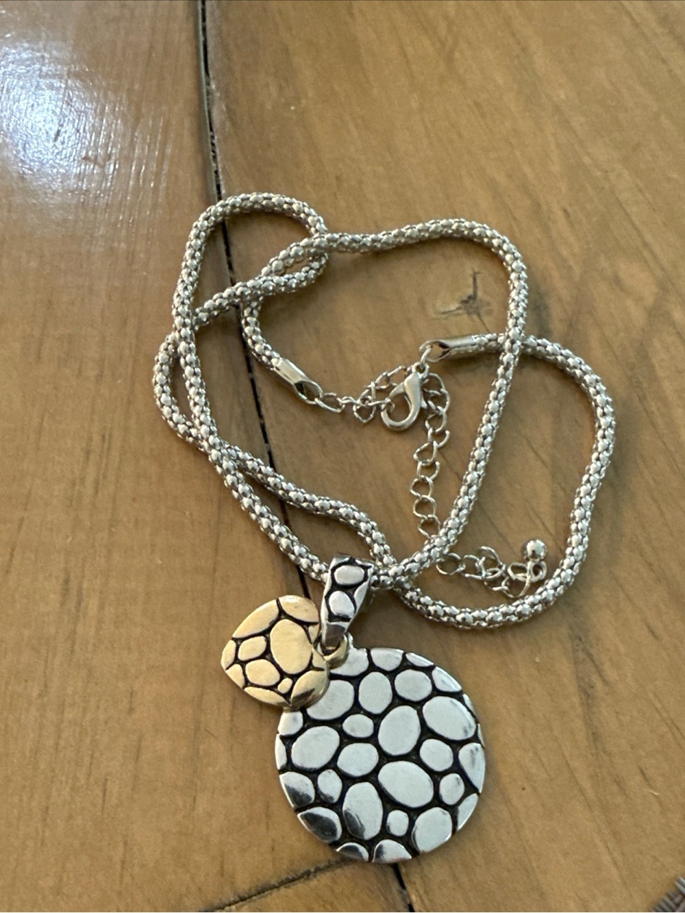 Two-Tone Pebble Pendant Necklace - Silver & Gold